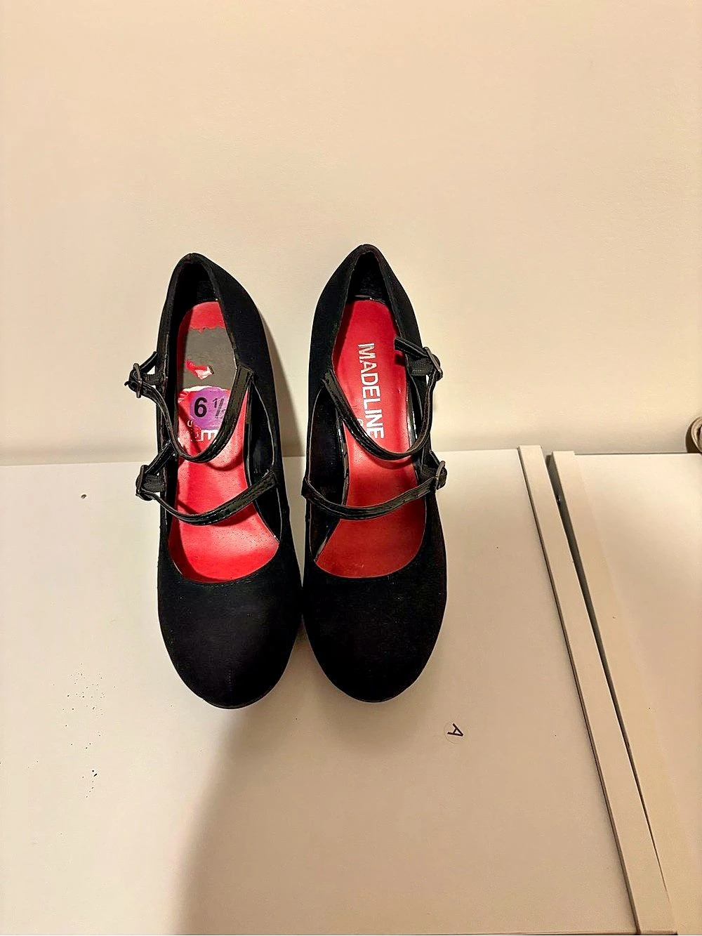 Madeline Black & Red Heels US 6.5